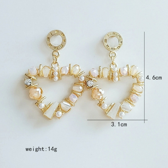 Share

Fashion New Sweet Crystal Pearl Love Earr - Picture 2 of 5